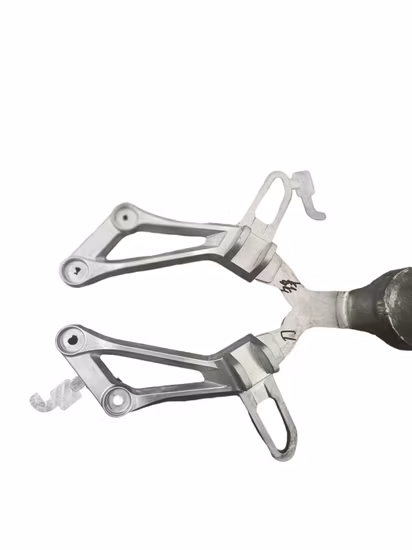 Peças sobressalentes de fundição sob pressão de liga de alumínio OEM para automóveis